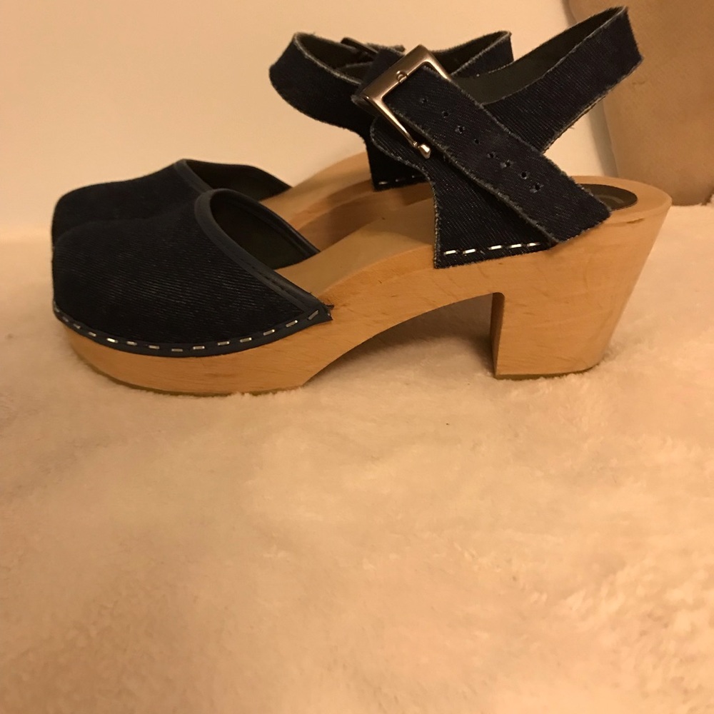 Denim cape wood clogs maryjane strap clog size 39
